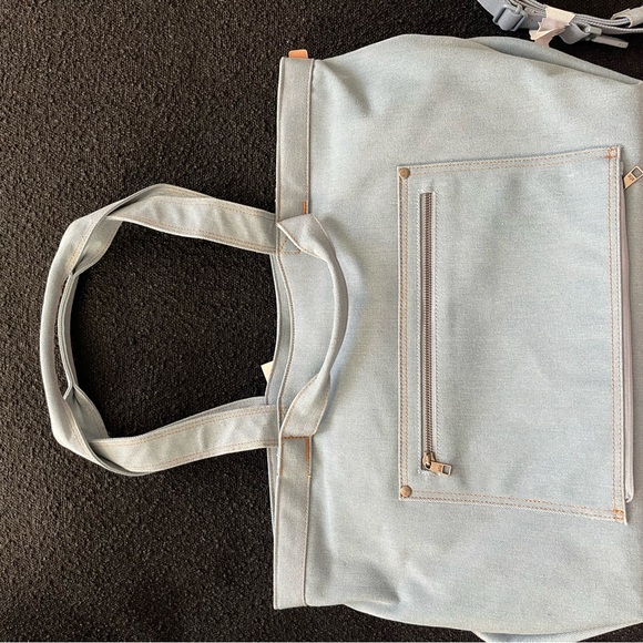 GAP X BEIS The Travel Tote - Picture 7 of 8